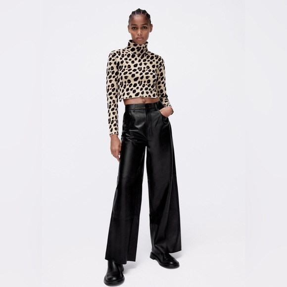 ZARA- Jacquard Knit Animal Pattern Cropped Turtleneck Open Back - Picture 4 of 6